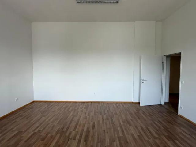 Gewerbe mieten in Wiener Neustadt, Niederösterreich