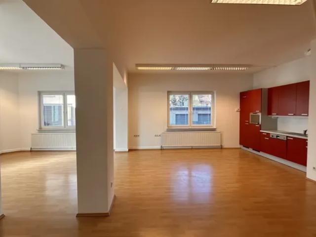 Gewerbe mieten in Wiener Neustadt, Niederösterreich