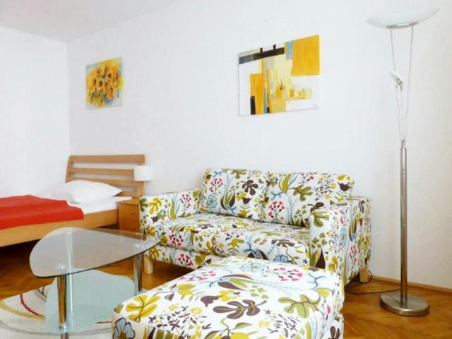 Wohnung mieten in Hungelbrunn, Wien