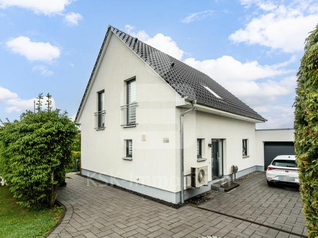 Villa kaufen in Niederwennerscheid, Neunkirchen-Seelscheid
