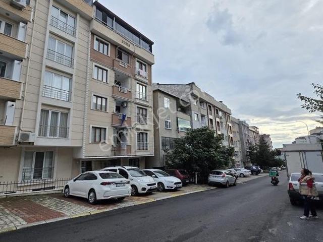 Zümrütevler Mahallesi, Maltepe içerisinde satılık mülk
