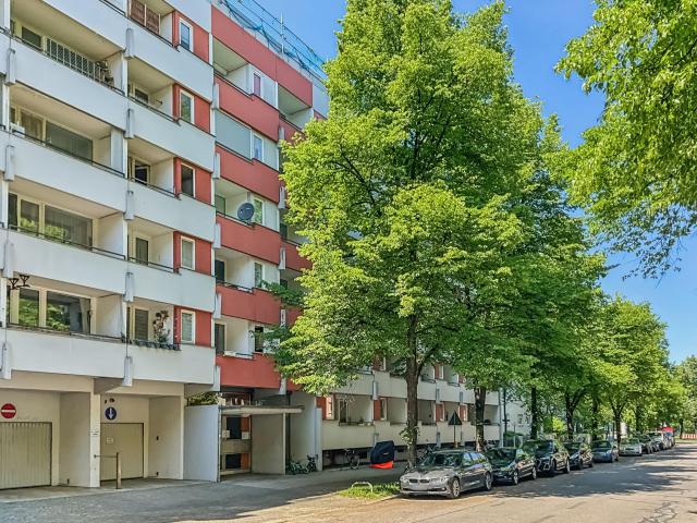 Wohnung kaufen in Thalkirchen-Obersendling-Forstenried-Fürstenried-Solln, München