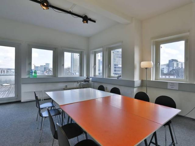Büro mieten in Einigen, Zürich