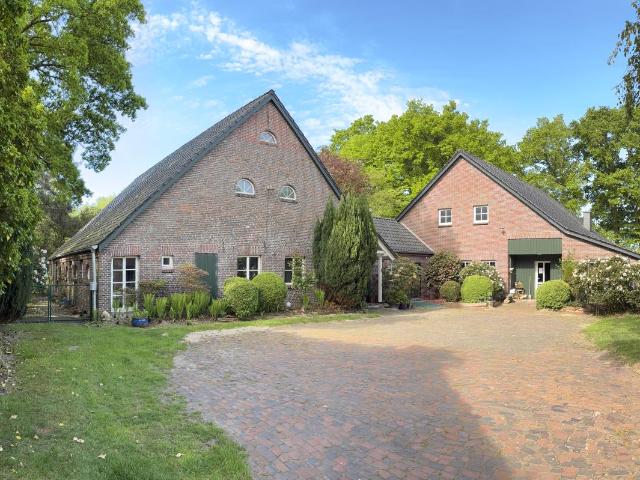 Villa kaufen in Halstrup, Westerstede
