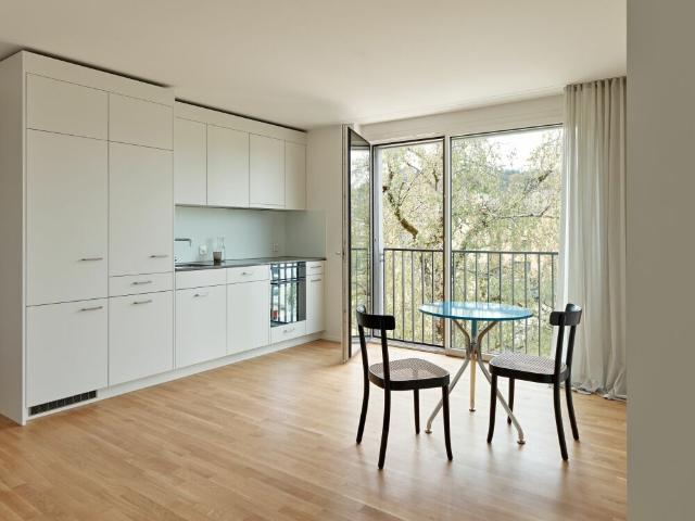 Apartment mieten in Einigen, Zürich