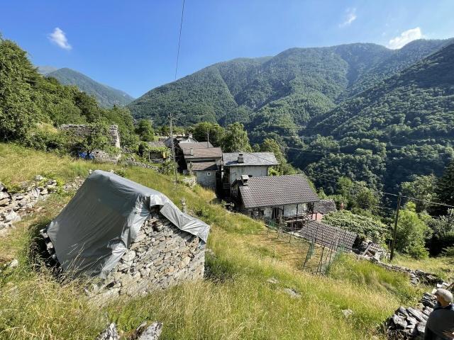 Immobilie kaufen in Centovalli, Tessin