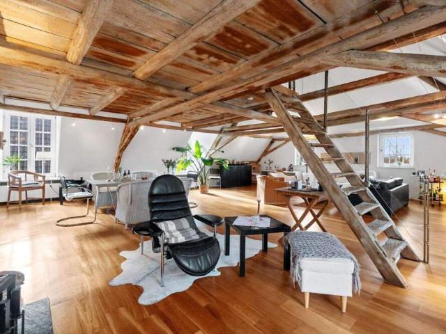 Wohnung kaufen in Urdenbach, Düsseldorf