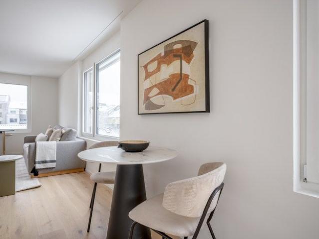 Apartment mieten in Einigen, Zürich