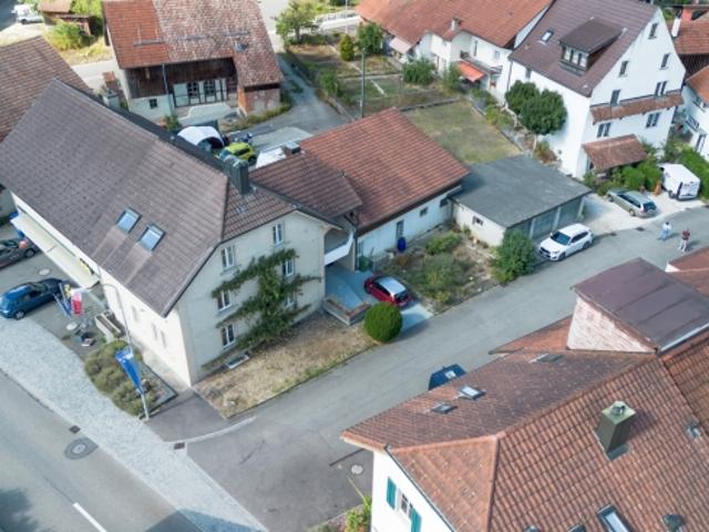 Mehrfamilienhaus kaufen in Oberhofen (AG), Aargau