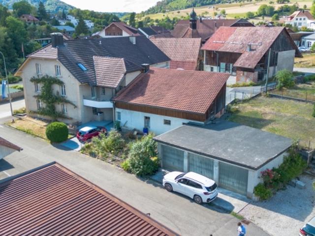 Mehrfamilienhaus kaufen in Wil AG, Mettauertal