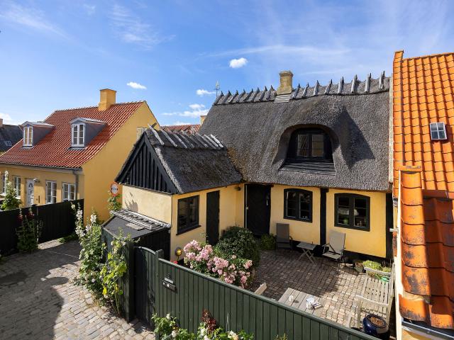 Ejendom til salg i Dragør, Brøndby